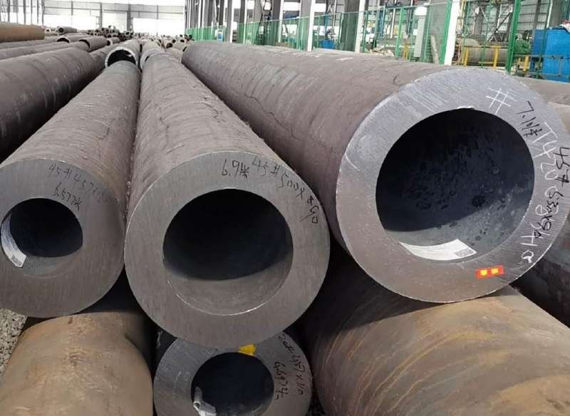 Black Carbon Erw Round Seamless Steel Pipe For Line Pipe Detail